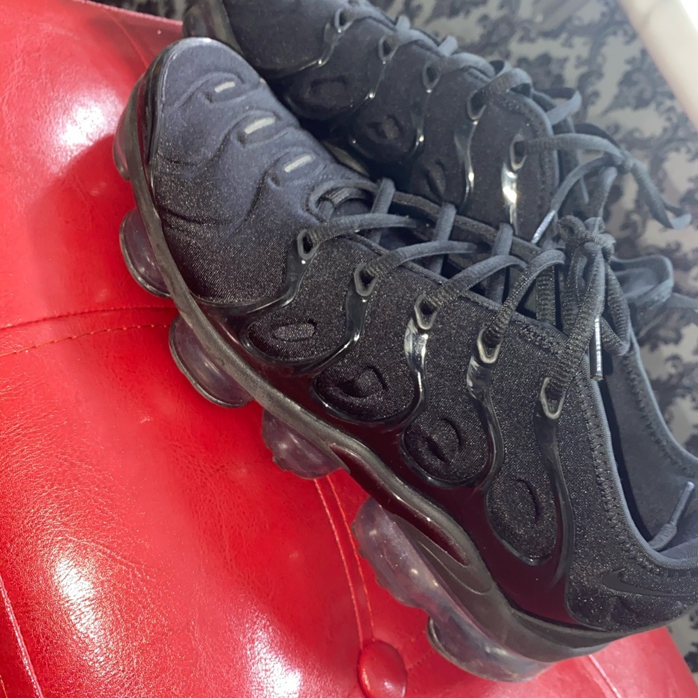 Women’s vapor max plus
